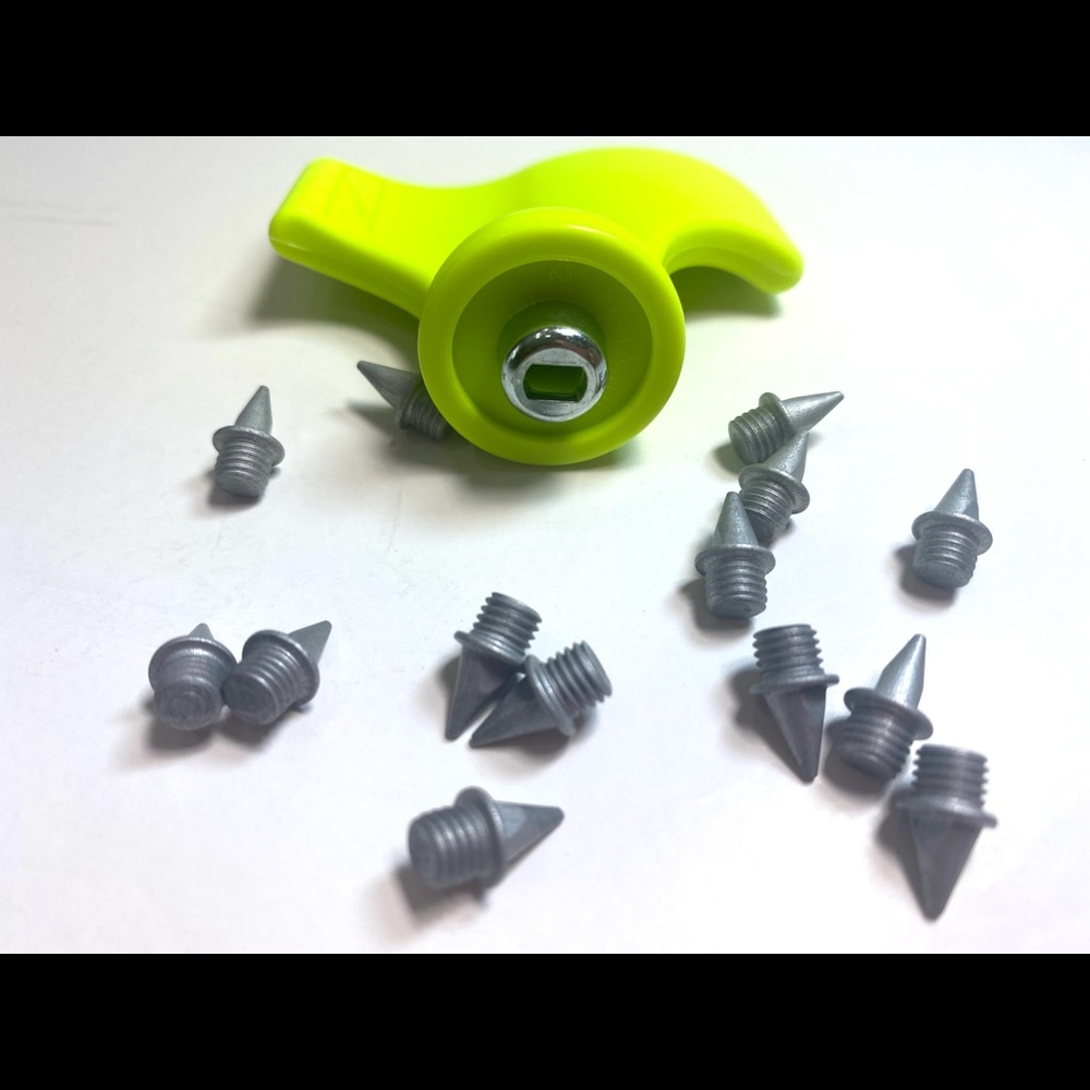Nike Track and Field 14 Metal Spikes, Wrench Tool, Bag - Picture 4 of 6